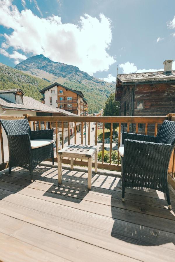 Alte Post Saas-Fee Apartment Bagian luar foto